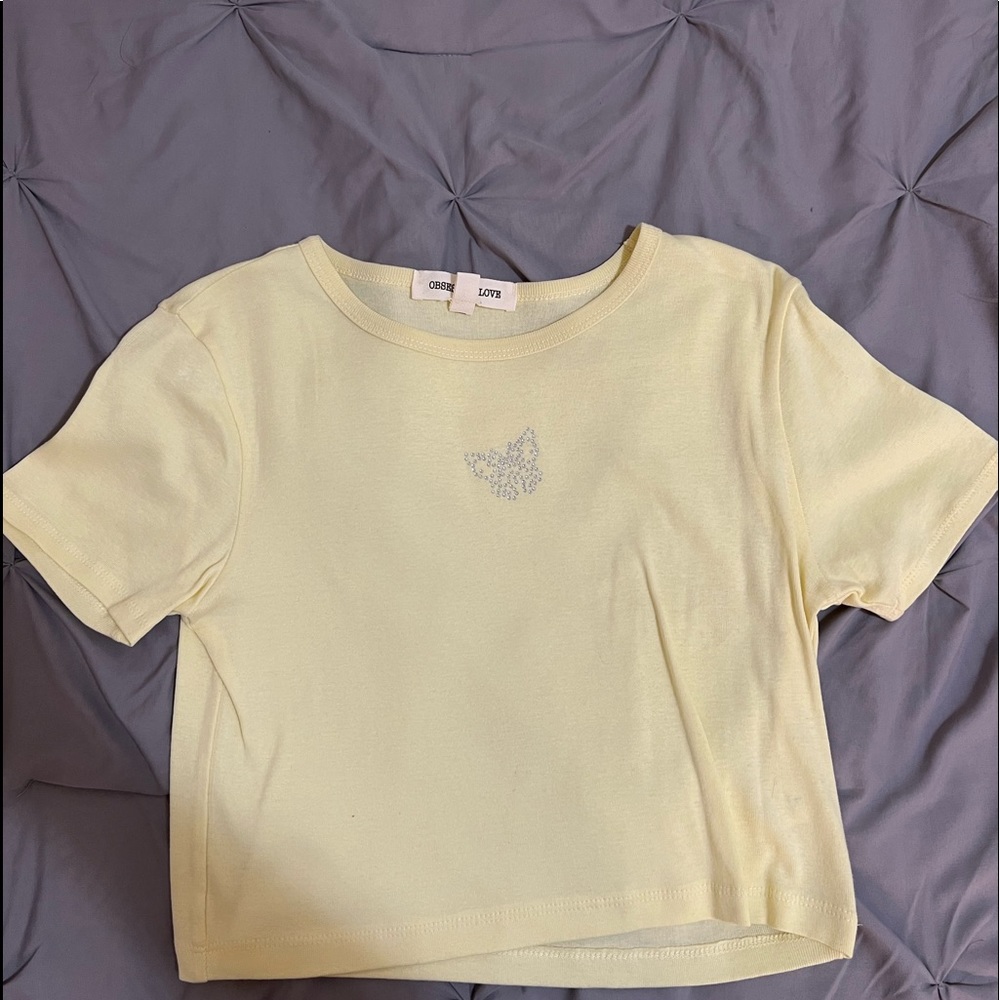 Super cute pastel yellow crop top size L